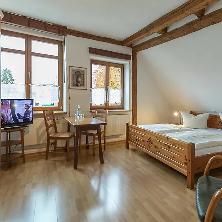 Weisses Ross Garni 게스트하우스 3*